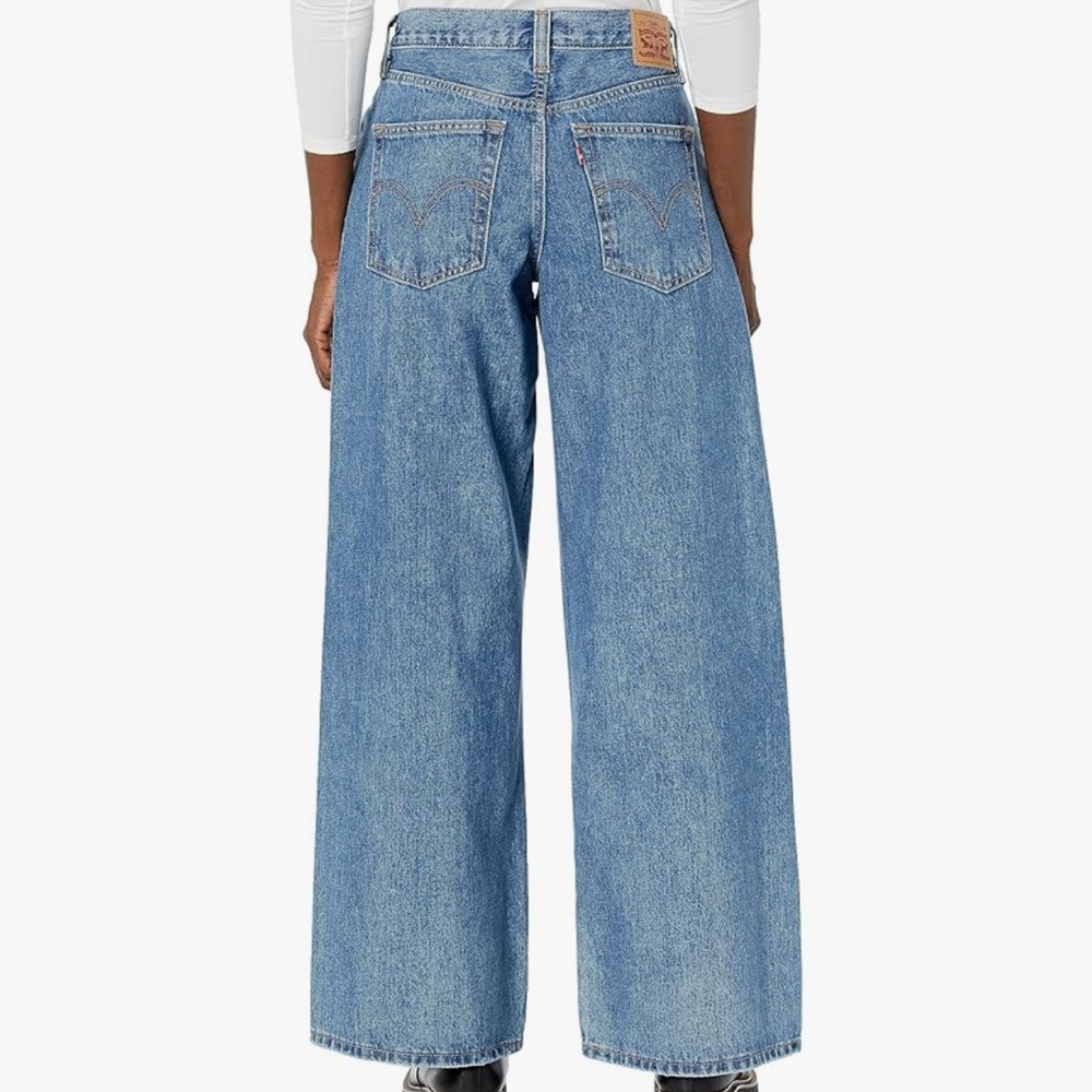 Levi's Women's ‘94 Baggy Wide Leg Jeans | W26 L31